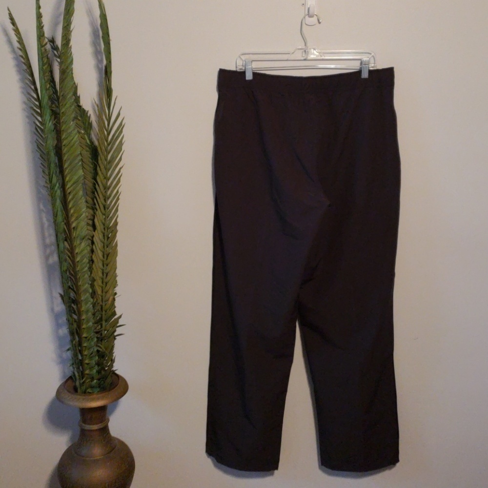 Nike Pro Training black pants NWT - Picture 2 of 3